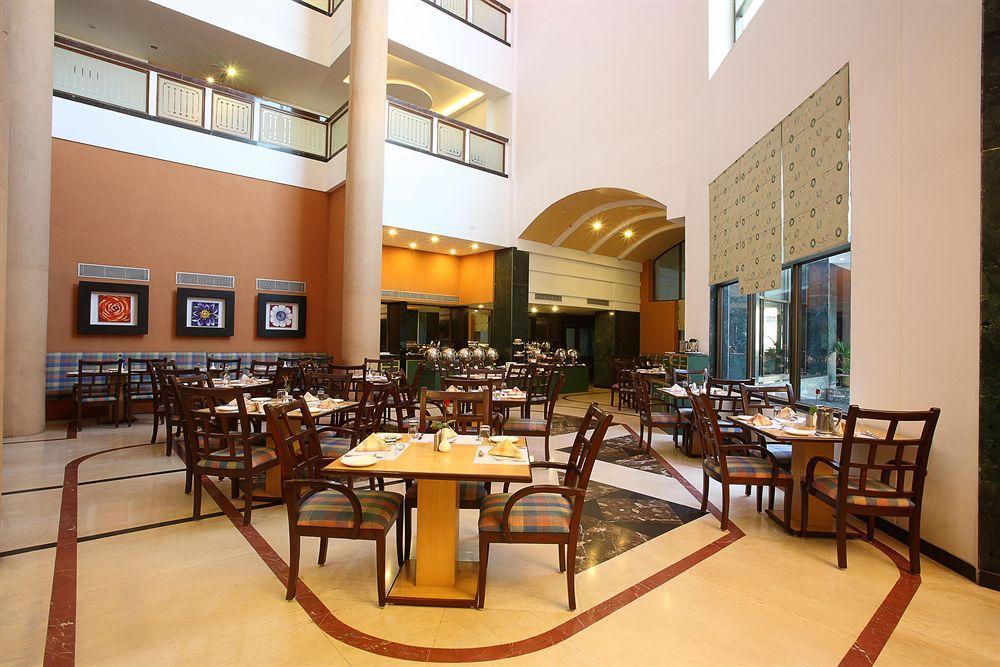Katriya De Royal Hotell Hyderabad Eksteriør bilde